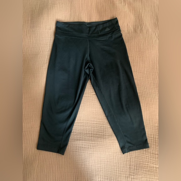 Adidas - 3/4 climalite workout pants - size M - great condition - Picture 4 of 10